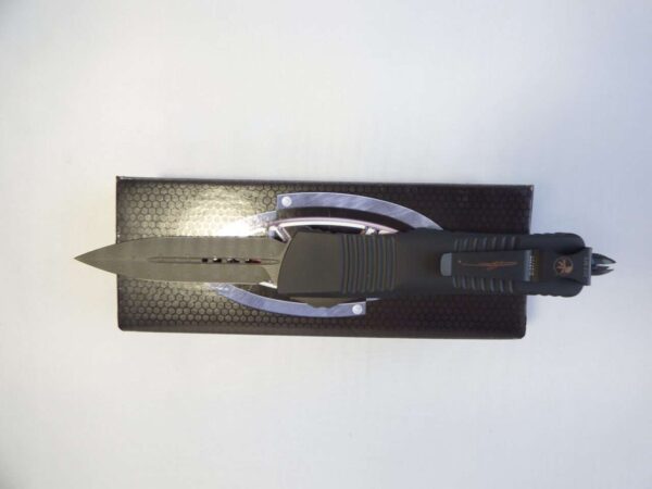 combat troodon damascus closed clip