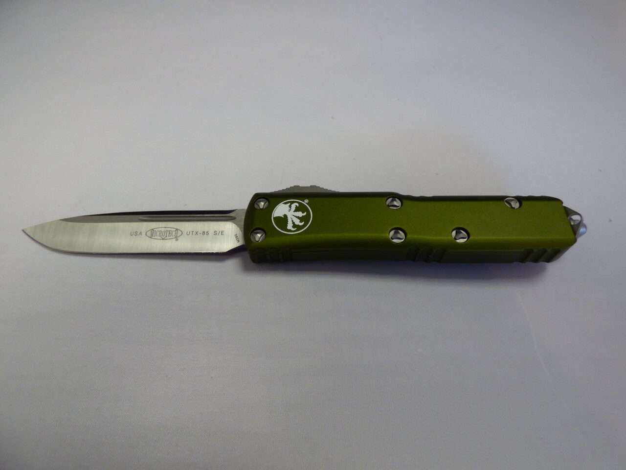 MICROTECH UTX85 SINGLE EDGE OD GREEN SATIN STANDARD SILVER HARDWARE BLADE OUT CLIP SIDE