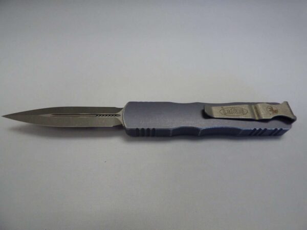 MICROTECH DIRAC DOUBLE EDGE DISTRESSED GRAY APOCALYPTIC STANDARD CLIP SIDE