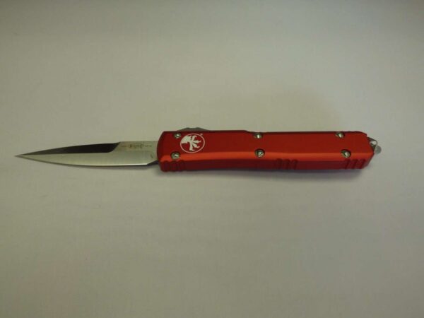 MICROTECH ULTRATECH BAYONET RED SATIN STANDARD CLIP SIDE