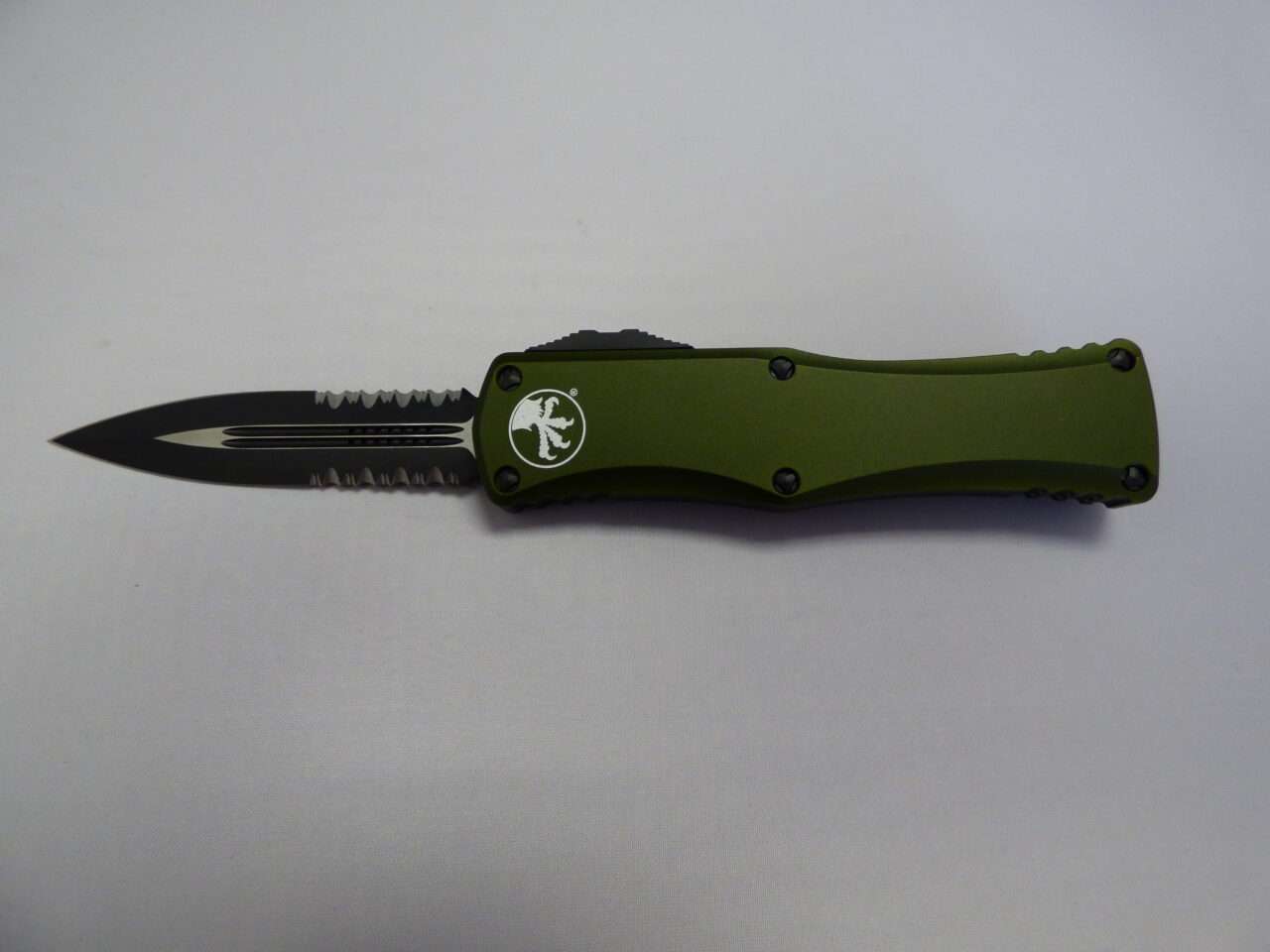 MICROTECH HERA DOUBLE EDGE OD GREEN PARTIAL SERRATED LABEL