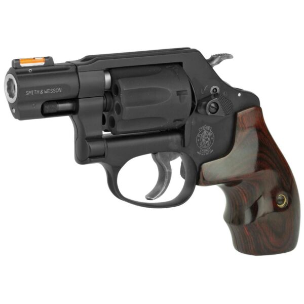 SMITH & WESSON MODEL 351PD .22 WMR LEFT SIDE VIEW FRONT ANGLE