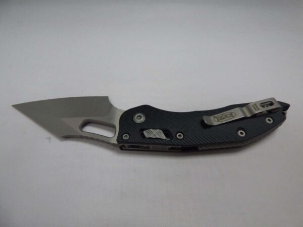 MICROTECH STITCH RAM-LOCK SINGLE EDGE FLUTED G-10 BLACK APOCALYPTIC STANDARD EDGE UP