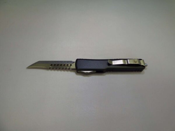 MICROTECH UTX-70 HELLHOUND SIGNATURE SERIES STONEWASH STANDARD EDGE UP