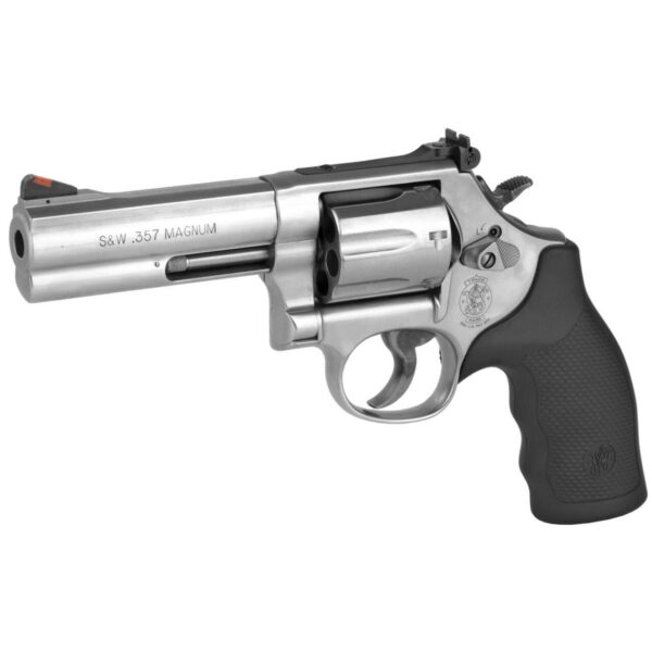 SMITH & WESSON 686 PLUS 4.125" 7 SHOT .357 MAGNUM LEFT SIDE VIEW FRONT ANGLE