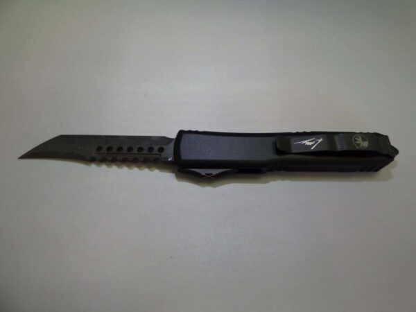 MICROTECH ULTRATECH HELLHOUND SIGNATURE SERIES DAMASCUS STANDARD RINGED HARDWARE EDGE UP
