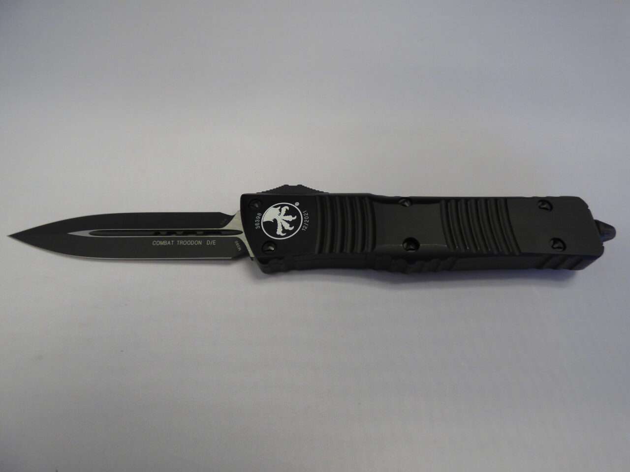 cmbt troodon de tac clip
