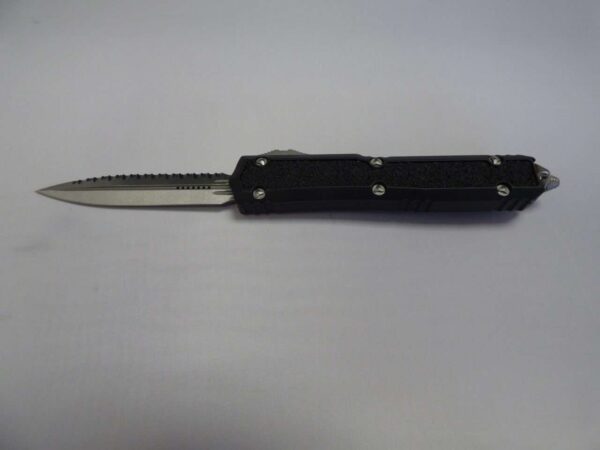 MICROTECH MAKORA DOUBLE EDGE SIGNATURE SERIES STONEWASH FULL SERRATED NICKEL BORON INTERNALS LABEL