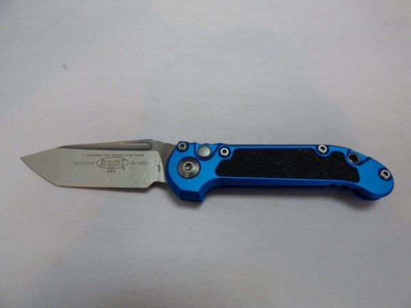 MICROTECH KNIVES L.U.D.T. TANTO EDGE GEN III BLUE EDGE DOWN