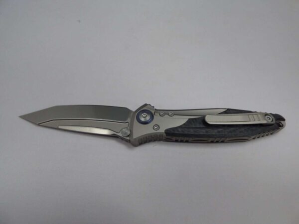 MICROTECH KNIVES SOCOM BRAVO MINI TANTO EDGE TITANIUM HANDLE BEAD BLAST STANDARD BLUE TITANIUM PIVOT COLLAR CARBON FIBER SCALES EDGE UP