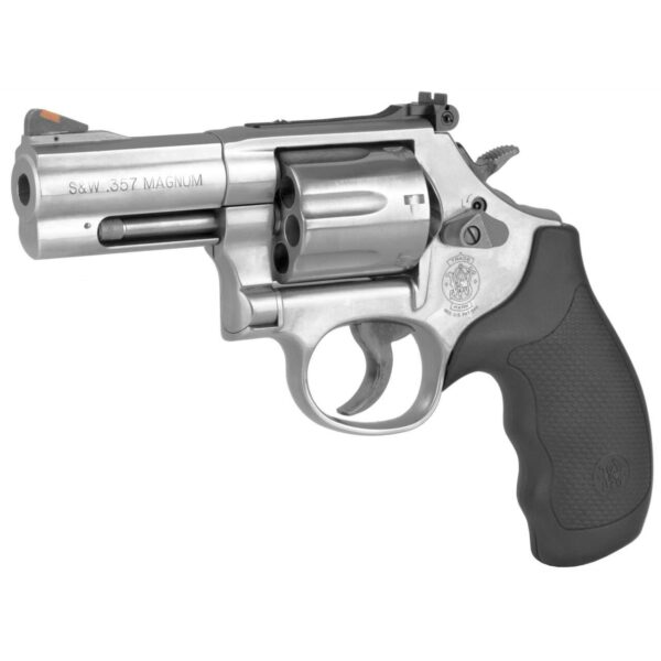 SMITH AND WESSON MODEL 686 PLUS LEFT SIDE VIEW FRONT ANGLE