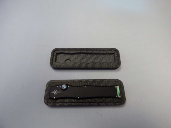 Microtech halo iii mini marfione custom closed in dry carbon fiber case open
