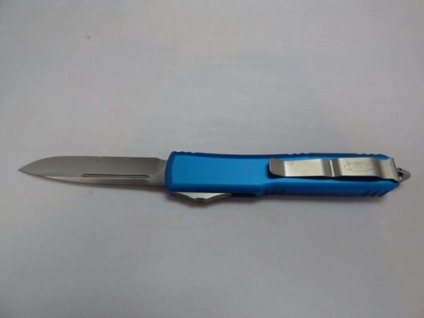MICROTECH KNIVES ULTRATECH SINGLE EDGE SATIN BLUE EDGE UP