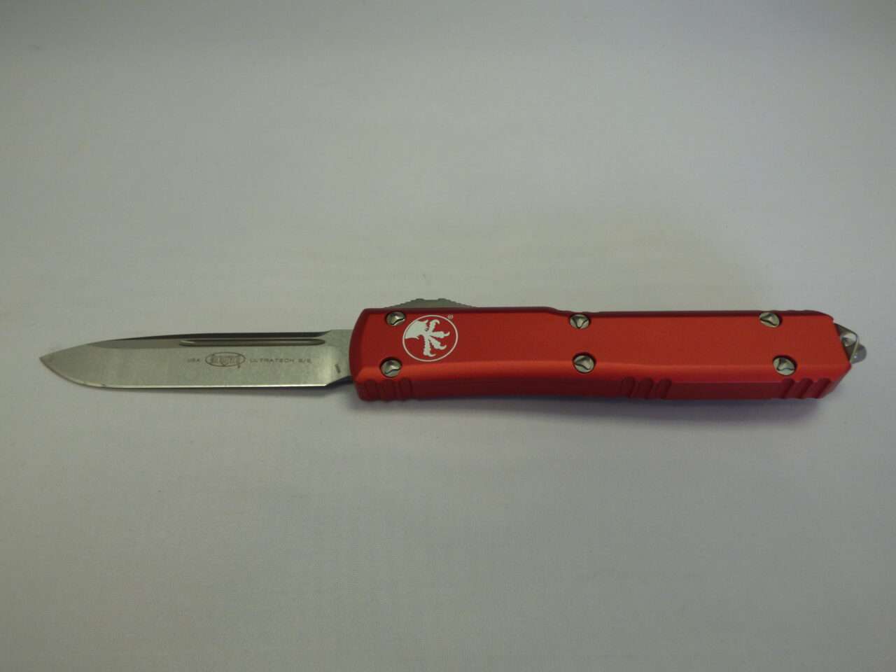 MICROTECH ULTRATECH SINGLE EDGE RED STONEWASH STANDARD LABEL